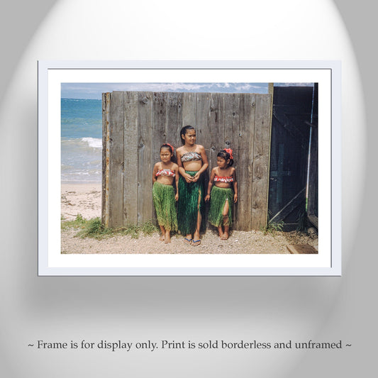 Hawaii Hula Girls Vintage Photo – Grass Skirt Dancers Print