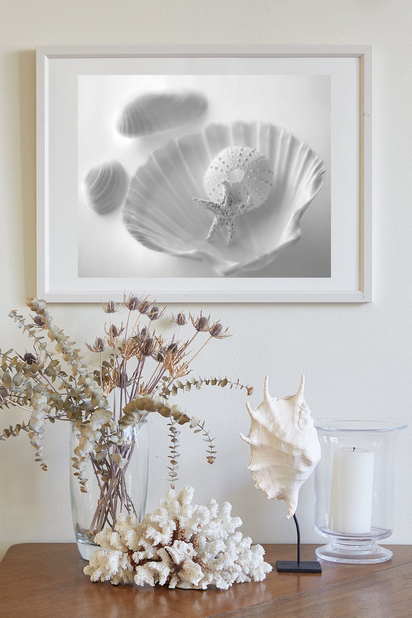 Minimalist Seashell and Starfish Art – Coastal Wall Print for Bath